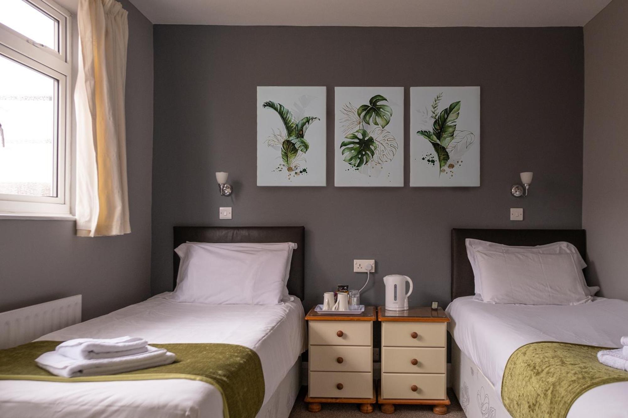 The Kildare Bed & Breakfast Skegness Exterior photo